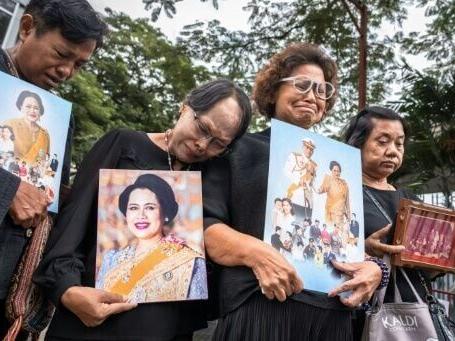 Year-long funeral starts for Thailand's former queen Sirikit